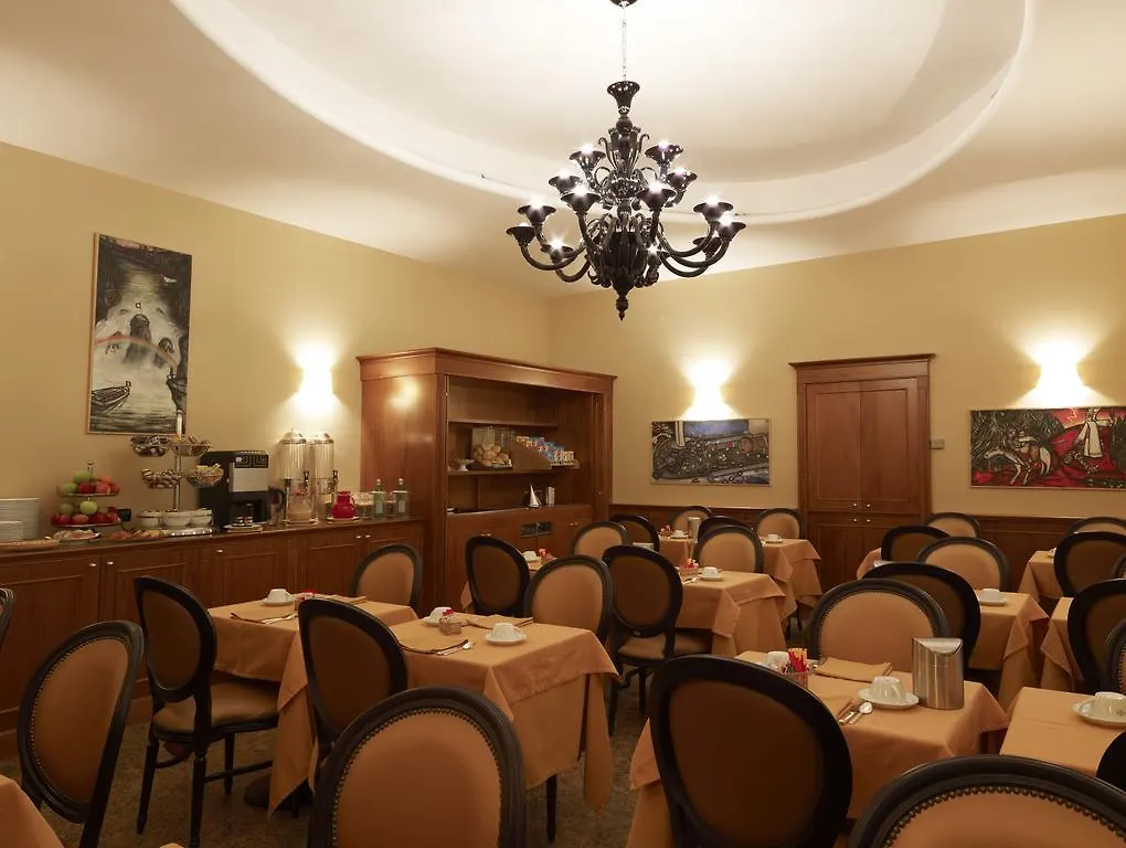 Hotel Moderno Pavia